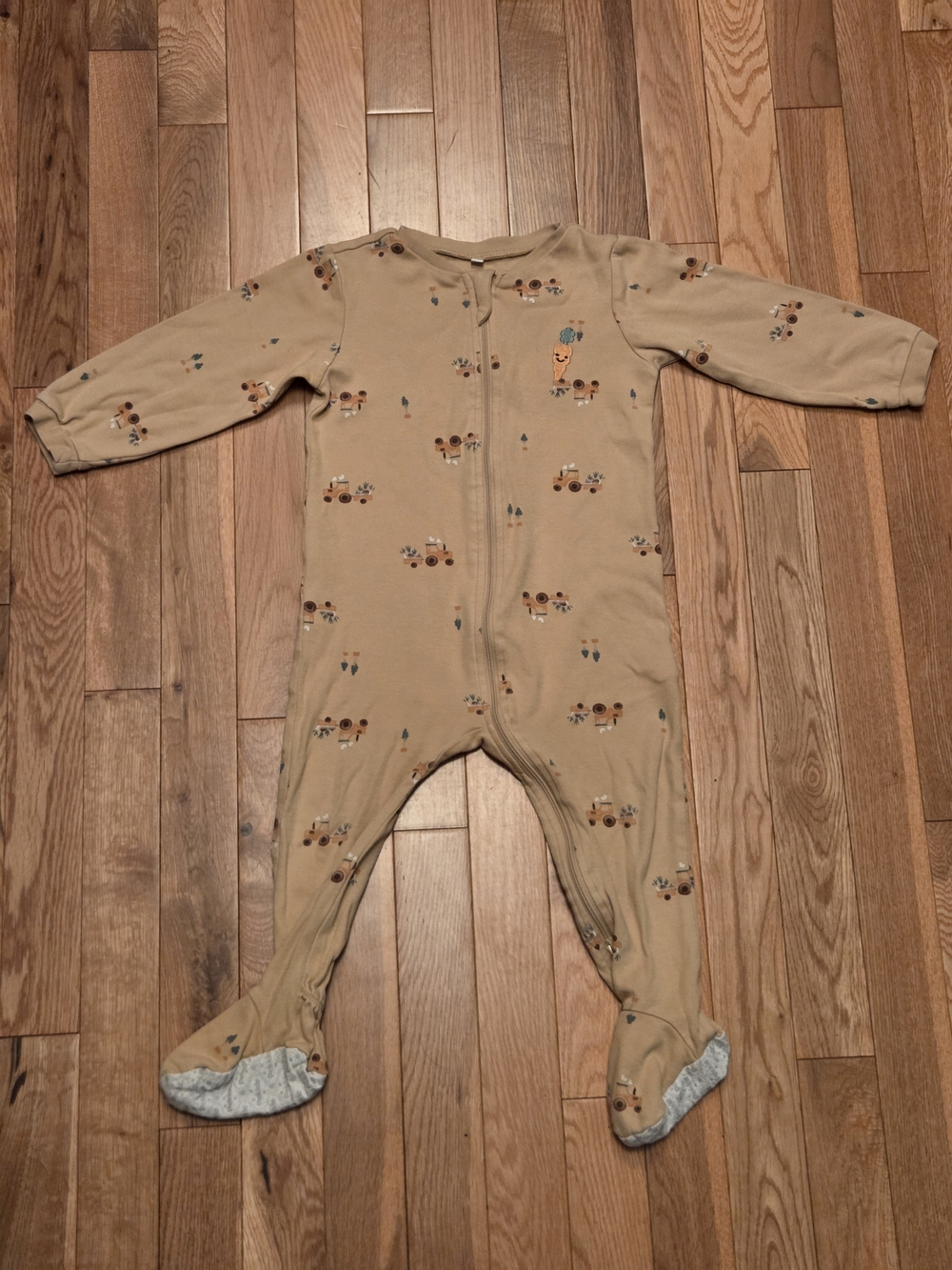 5/$20 Pekkle 18M Cute Garden Carrot Print Footed Zip Up Onsie Sleeper Pajamas